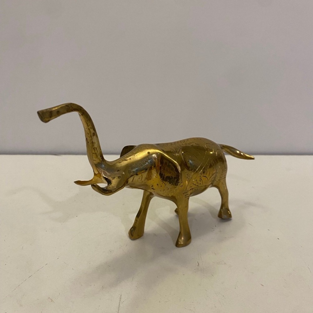 Vintage brass designed elephant 7”